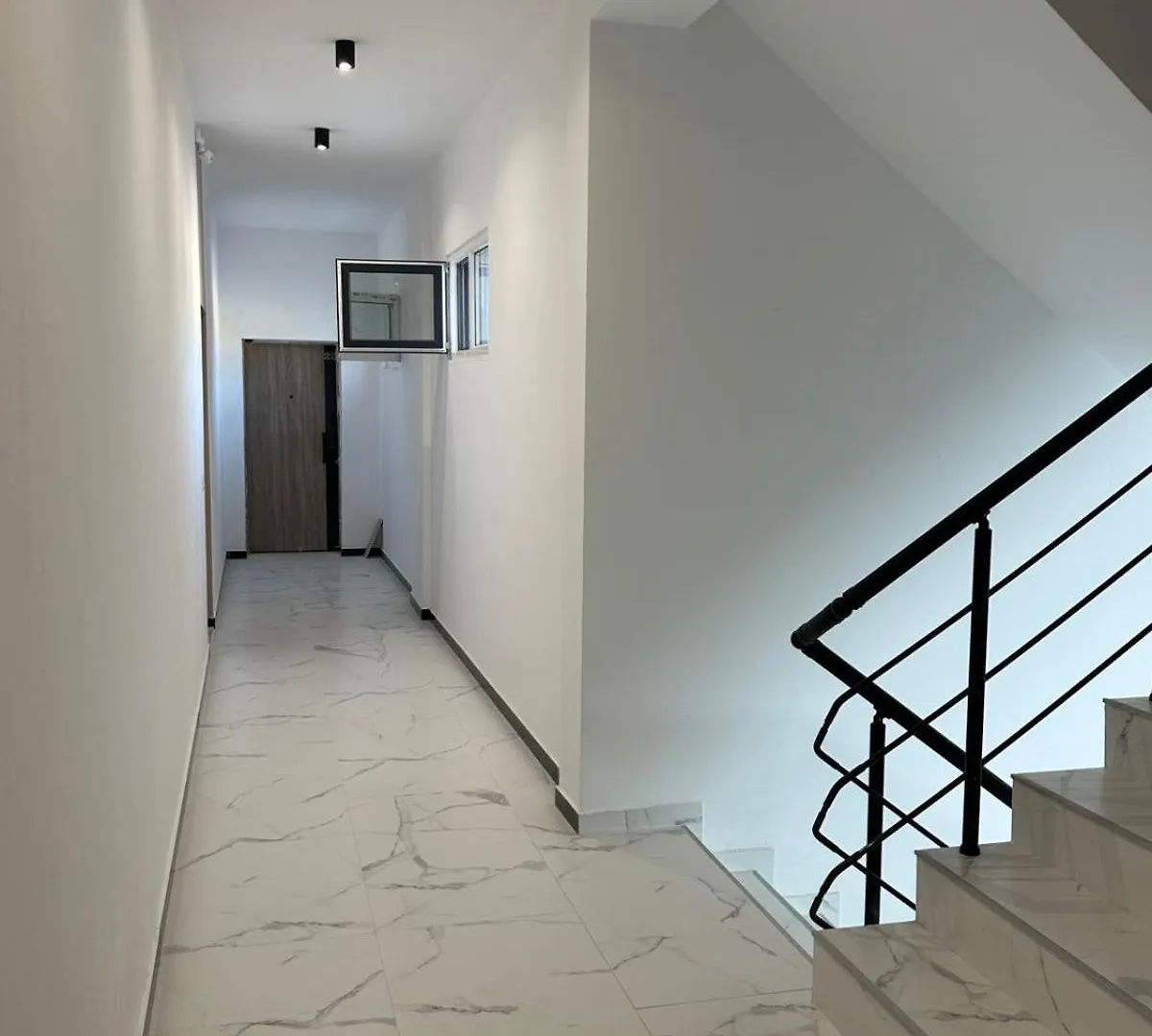 Agnesa Apartament Gramsh Apartment