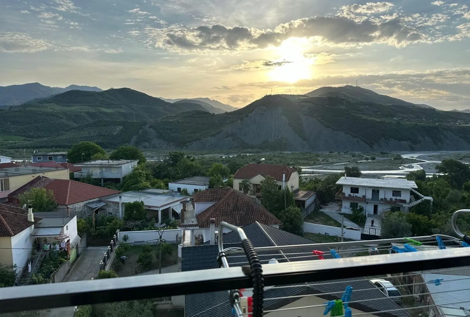 Agnesa Apartament Gramsh Apartment